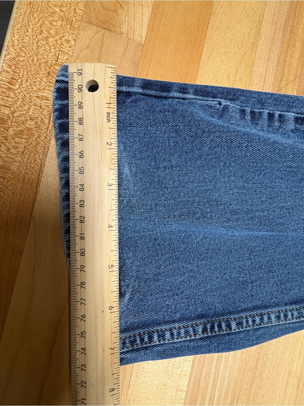 Levi's Light Blue Relaxed Fit Men's Jeans - Picture 7 of 9